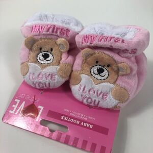 My first Valentine’s Day baby booties